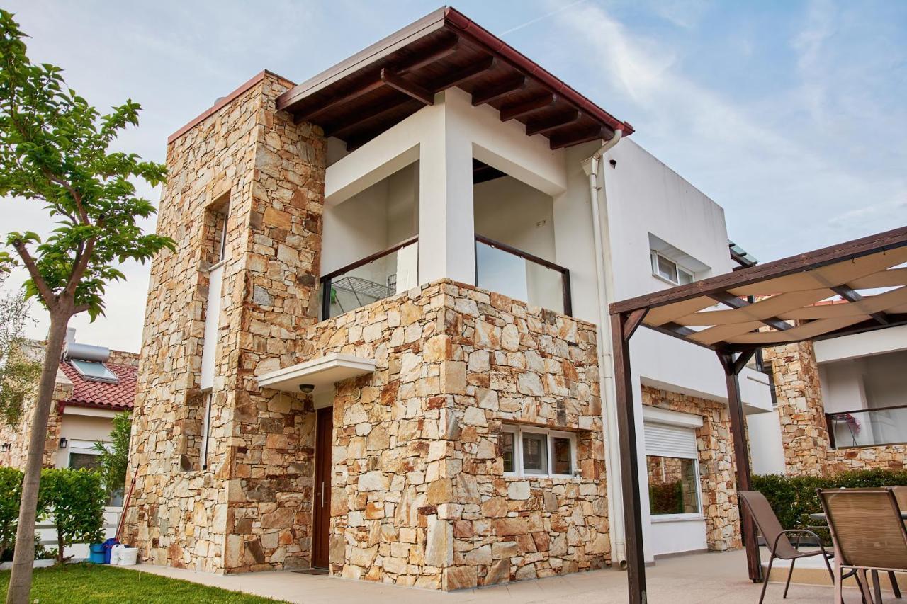 Petritis Villas Nea Iraklitsa Exteriör bild