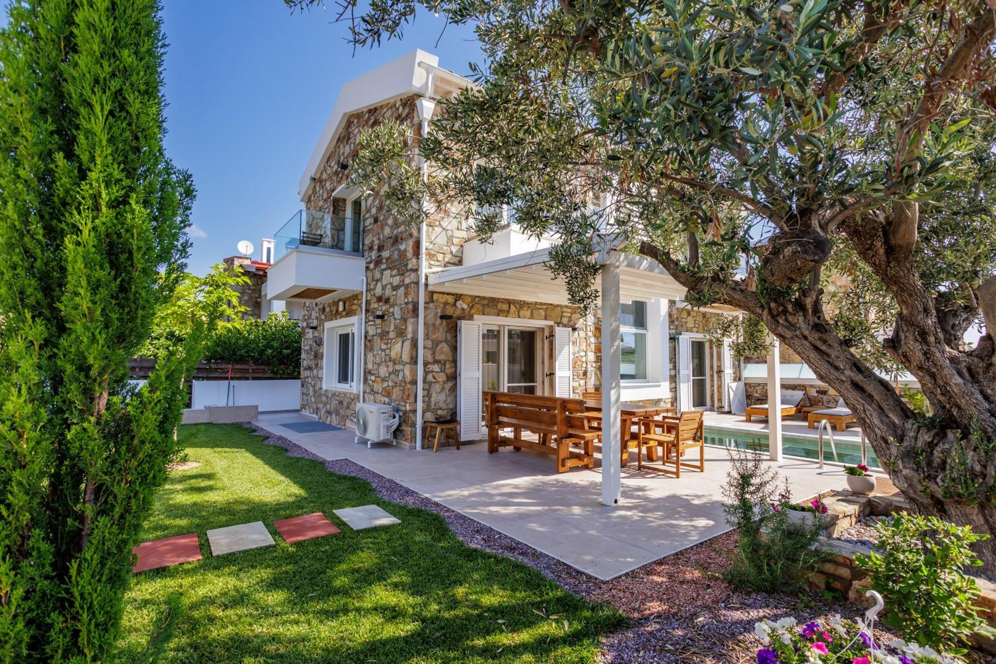 Petritis Villas Nea Iraklitsa Exteriör bild